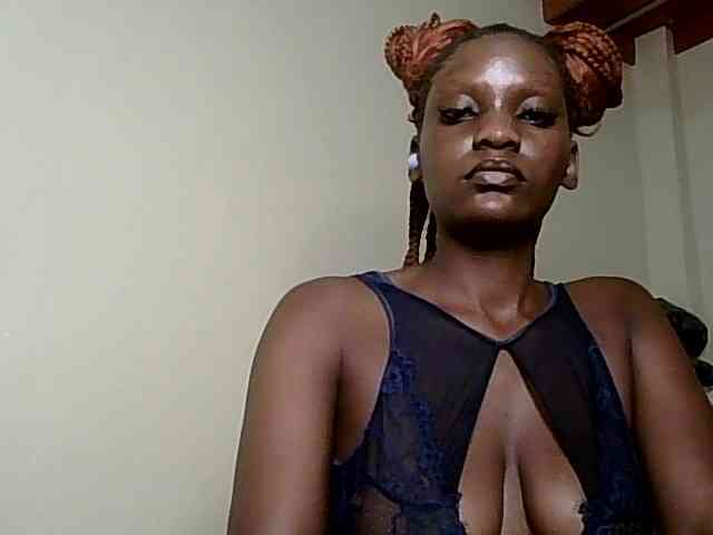 HornyCleo webcam
