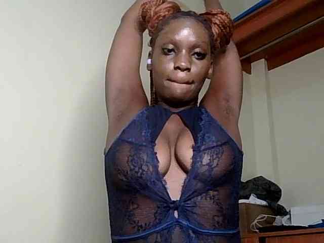 HornyCleo webcam