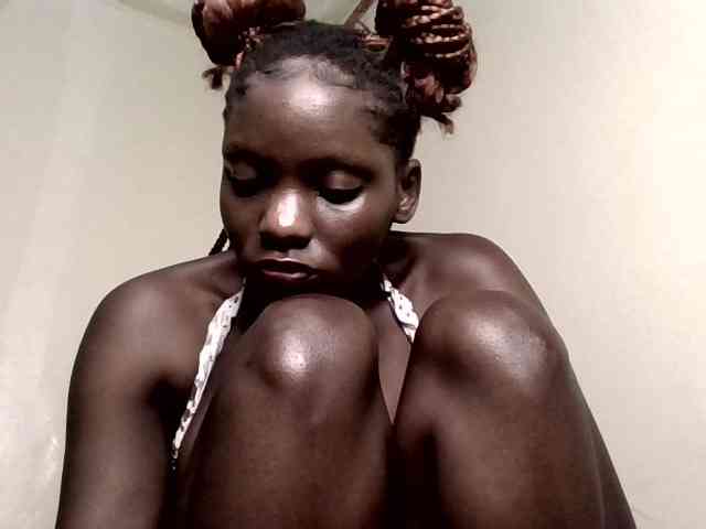 HornyCleo webcam
