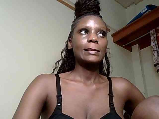 HornyCleo Live Webcam on BongaCams