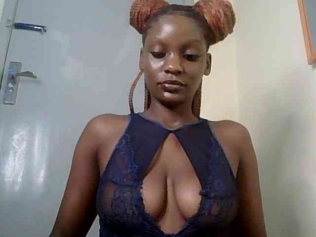 HornyCleo webcam
