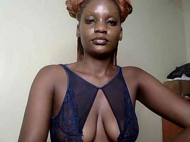 HornyCleo webcam