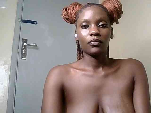 HornyCleo webcam