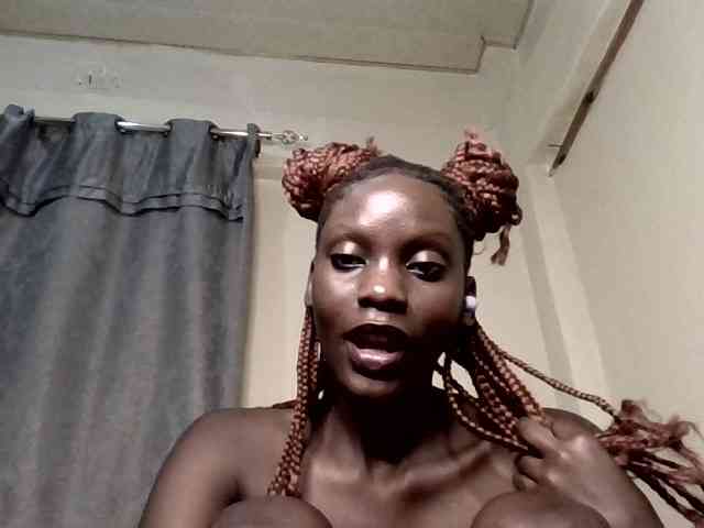 HornyCleo webcam
