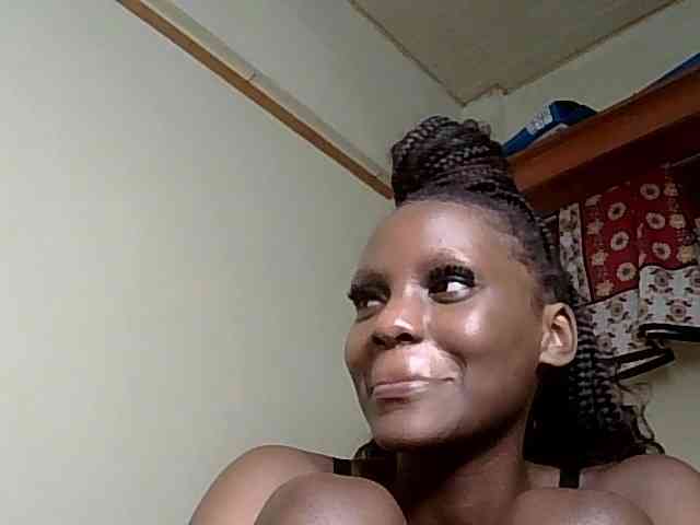 HornyCleo Live Webcam on BongaCams