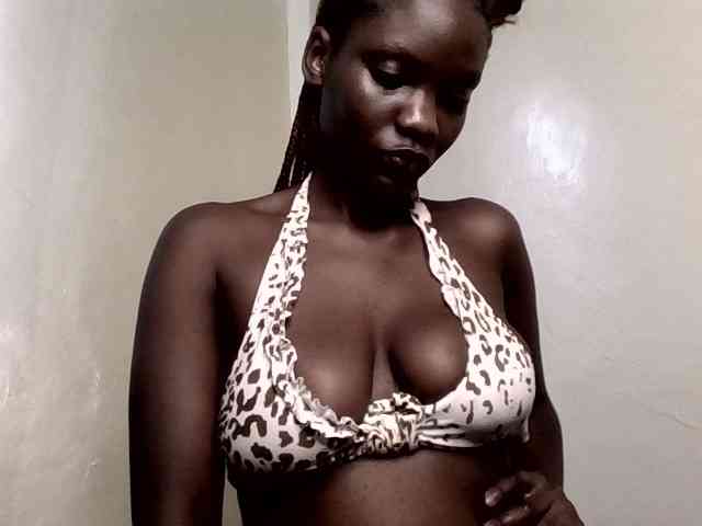 HornyCleo webcam