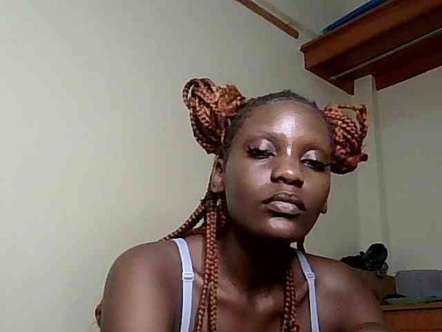 HornyCleo webcam