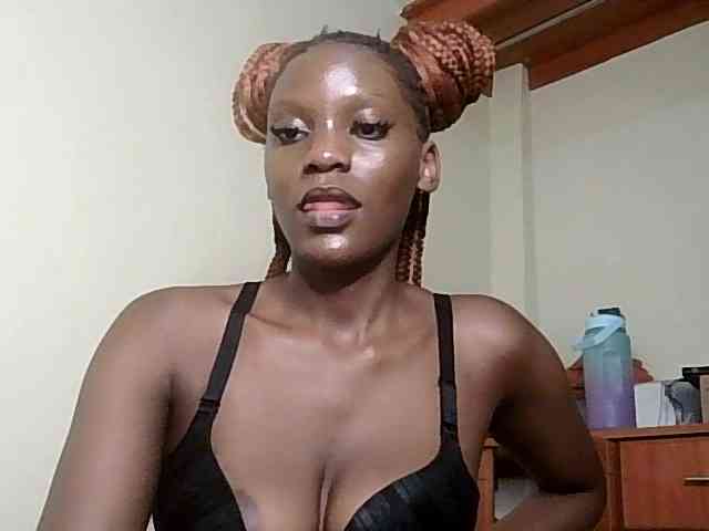 HornyCleo webcam