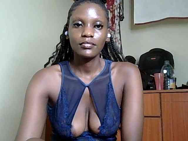 HornyCleo webcam