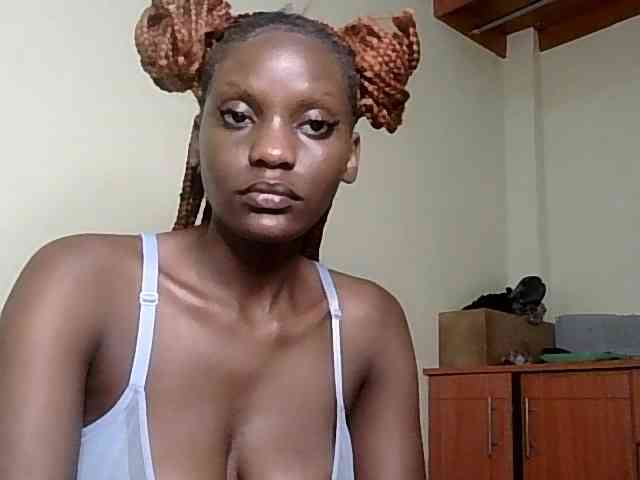 HornyCleo webcam