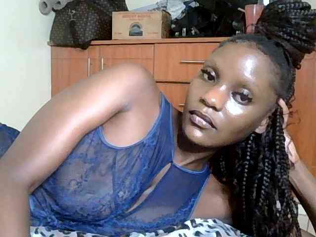 HornyCleo webcam