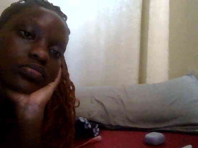 HornyCleo webcam