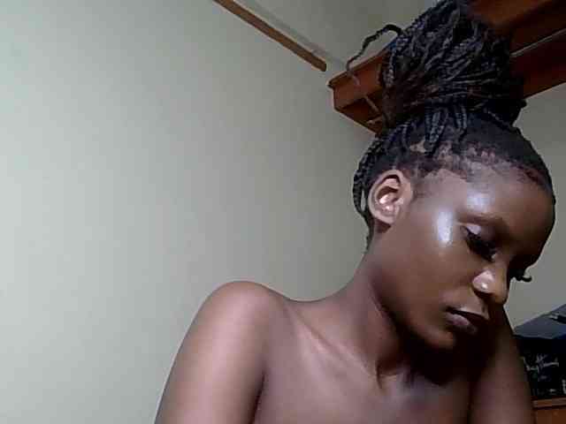 HornyCleo webcam