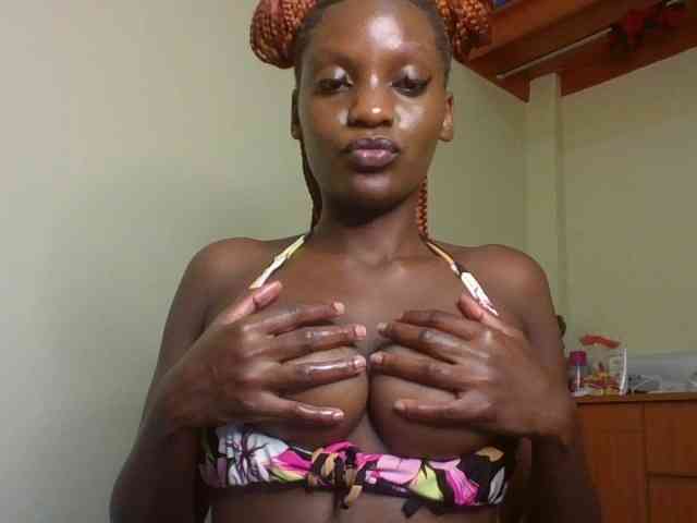 HornyCleo webcam