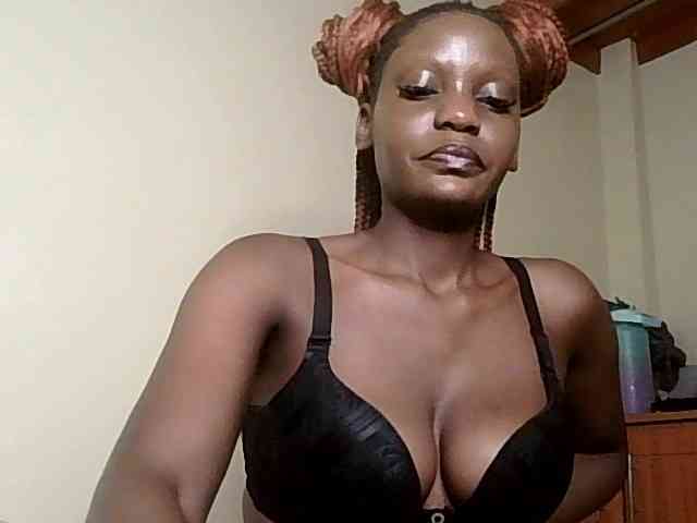 HornyCleo webcam