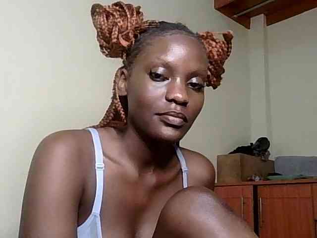 HornyCleo webcam