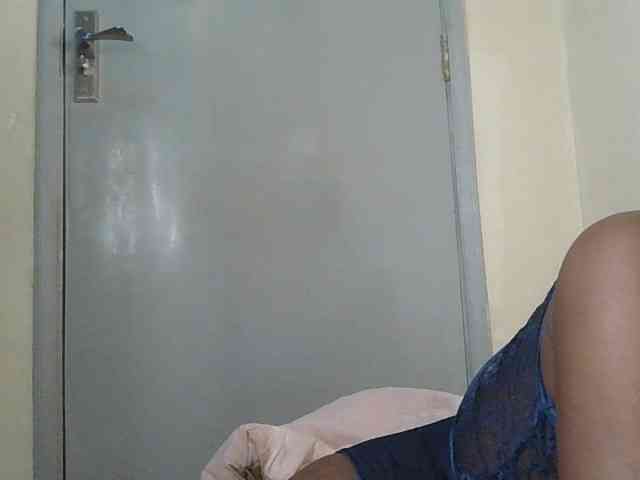 HornyCleo webcam