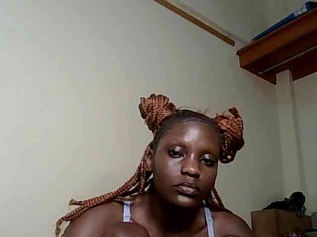 HornyCleo webcam