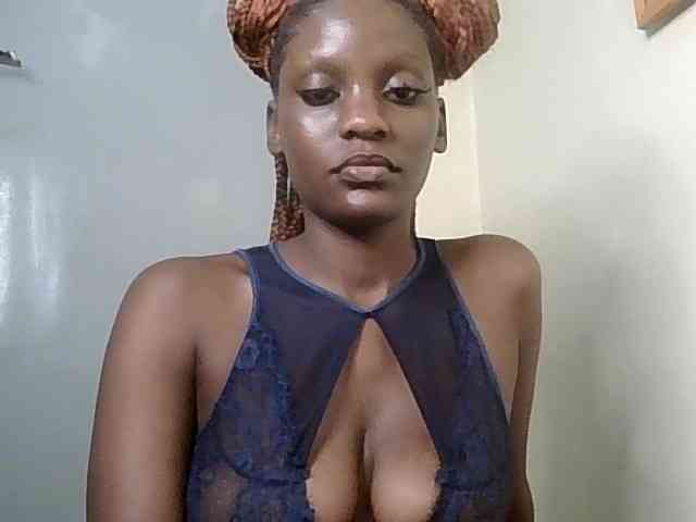 HornyCleo webcam