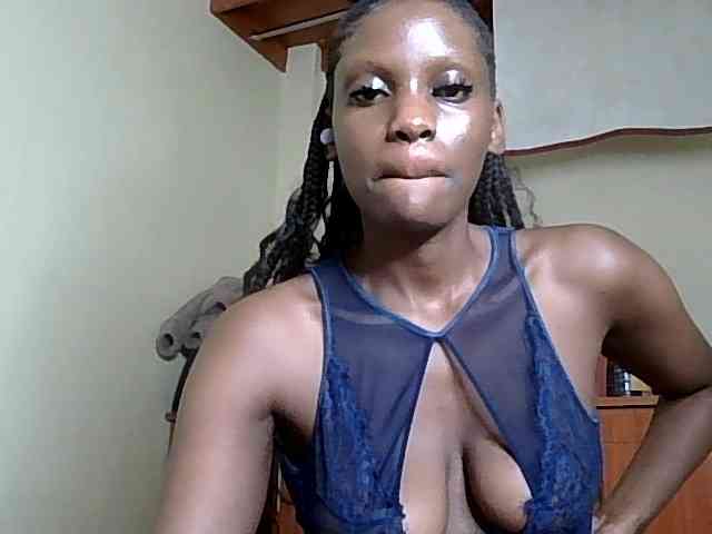 HornyCleo webcam