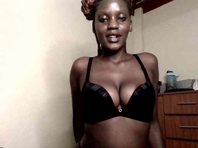 HornyCleo webcam