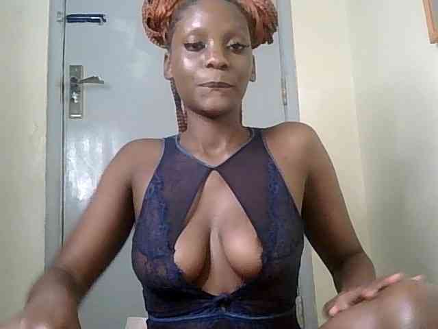 HornyCleo webcam