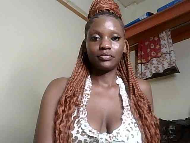 HornyCleo webcam