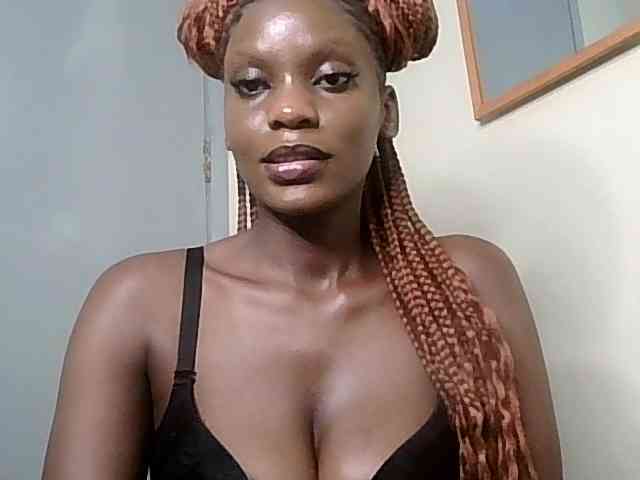 HornyCleo webcam