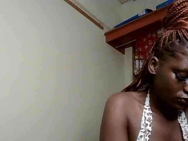 HornyCleo webcam
