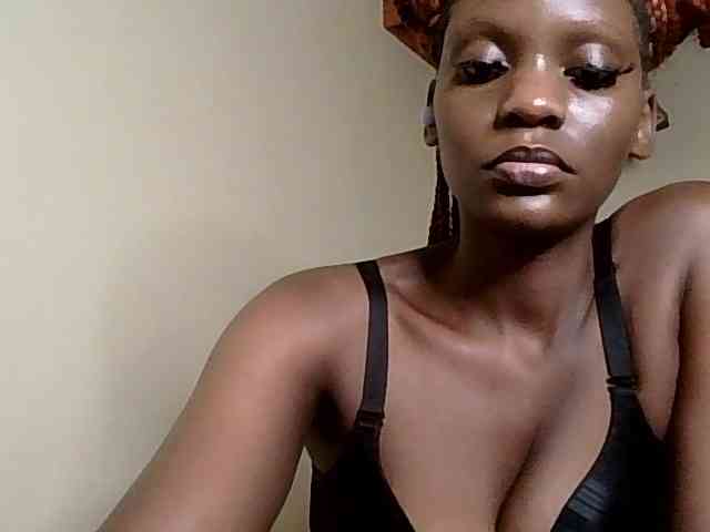HornyCleo webcam