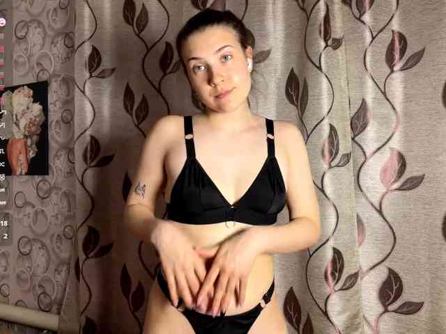 MarcieCurit webcam