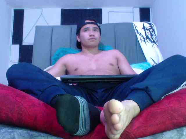adonislatin19