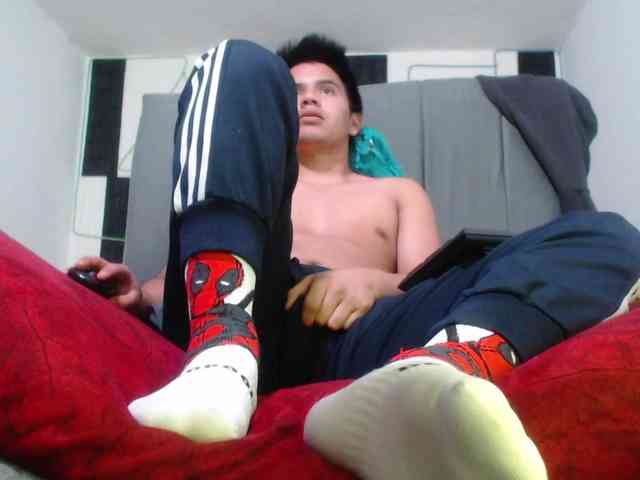 adonislatin19 adonislatin19