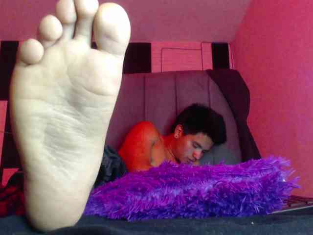 adonislatin19 adonislatin19