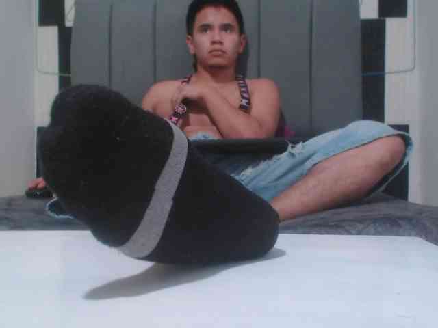 adonislatin19