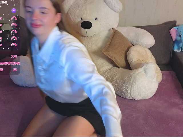 Rosalinelov live cam on BongaCams