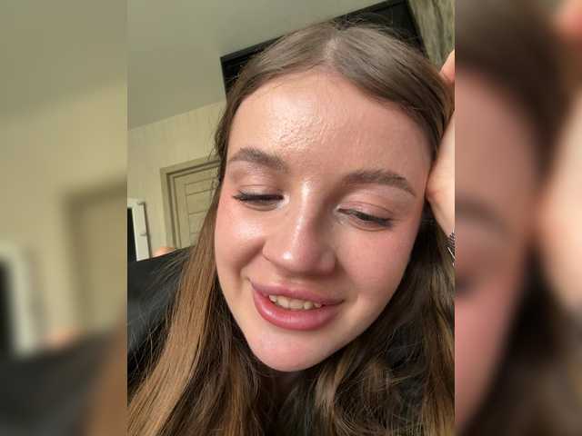 RosalineLov's BongaCams show and profile