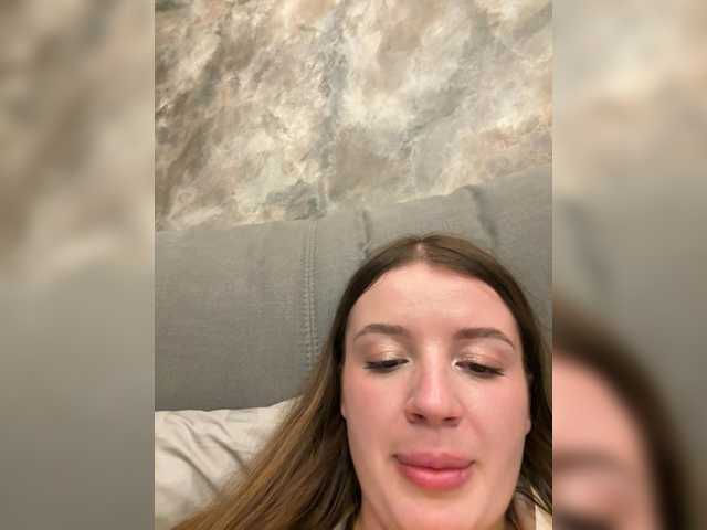 RosalineLov's BongaCams show and profile