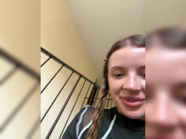 Rosalinelov live cam on BongaCams