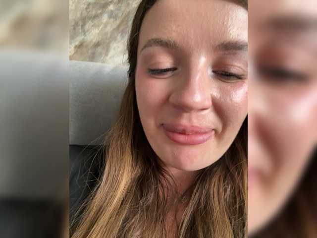 RosalineLov's BongaCams show and profile