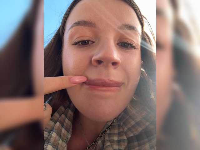 Rosalinelov live cam on BongaCams