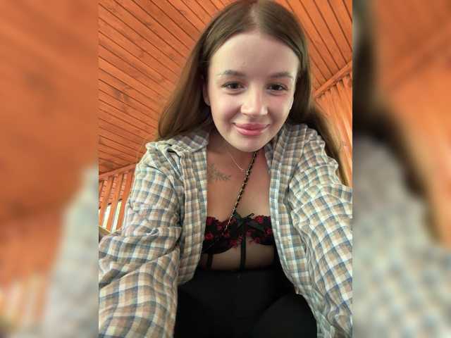 Rosalinelov live cam on BongaCams