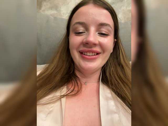 RosalineLov's BongaCams show and profile