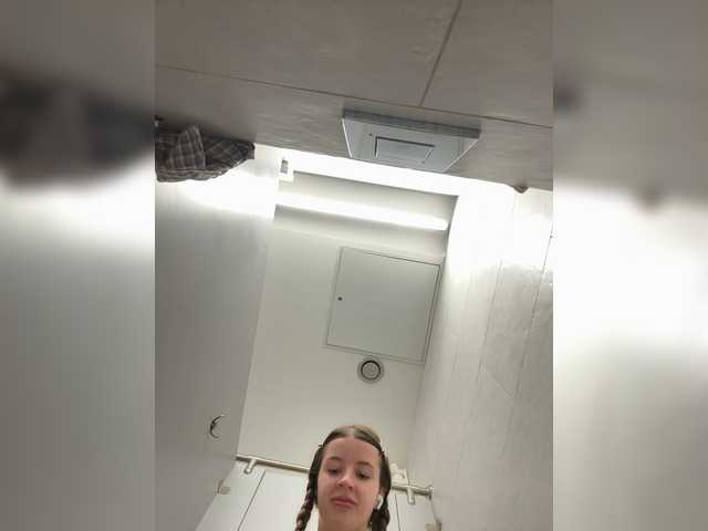 Rosalinelov live cam on BongaCams
