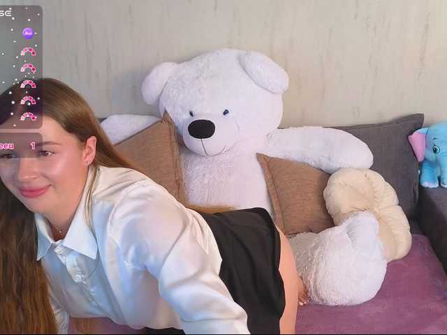 Rosalinelov live cam on BongaCams