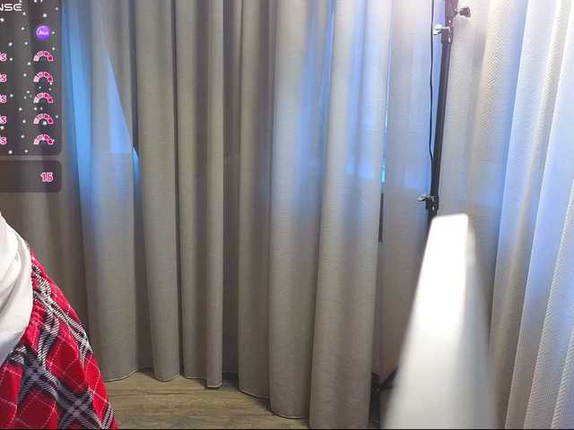 Rosalinelov live cam on BongaCams