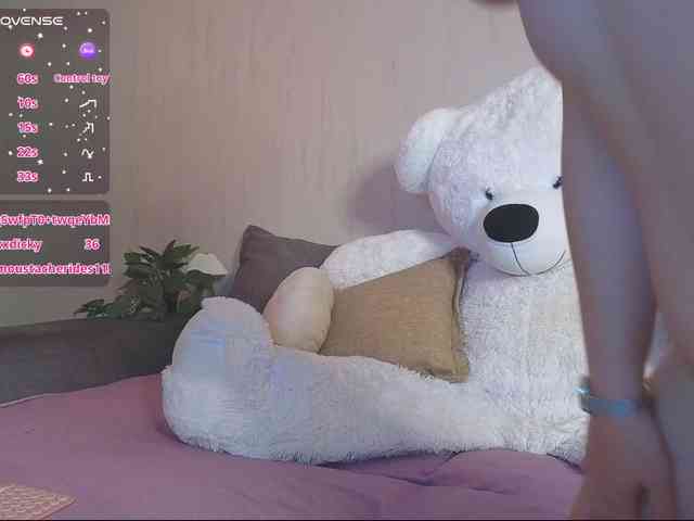 RosalineLov webcam