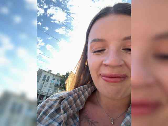 RosalineLov webcam