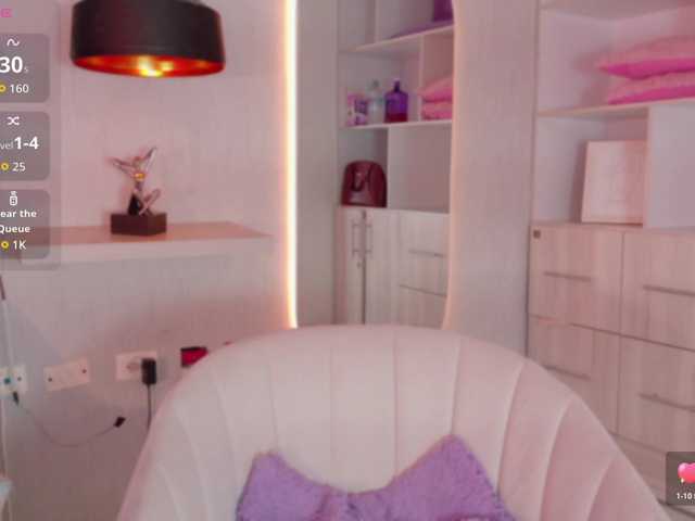Adriana-gold live cam on BongaCams