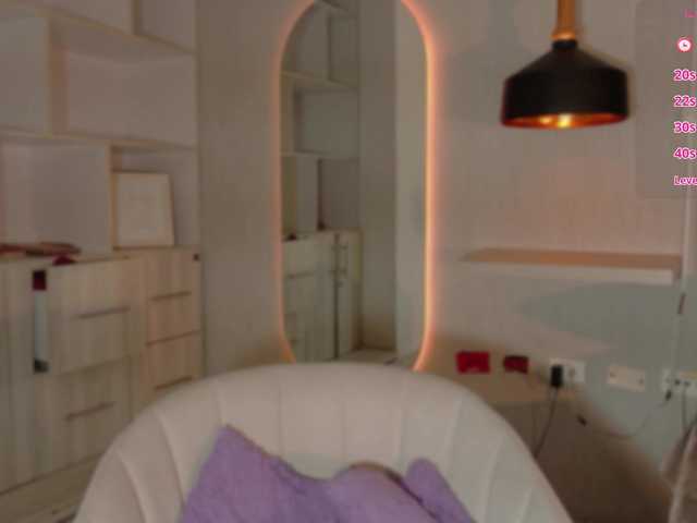 Adriana-gold live cam on BongaCams